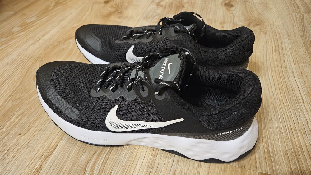 Маратонки Nike Renew Ride 3