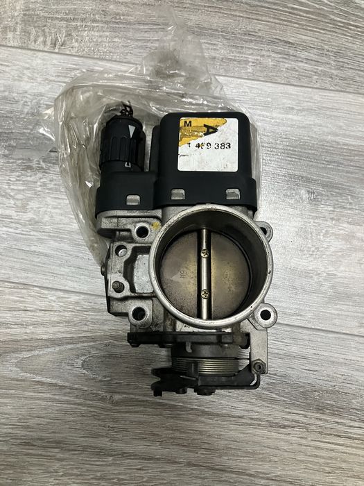 Дроссель заслонка на мотор м52 2 ванус bmw e36 e46 e39