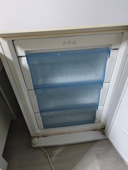 Холодильник LG. Доставка есть