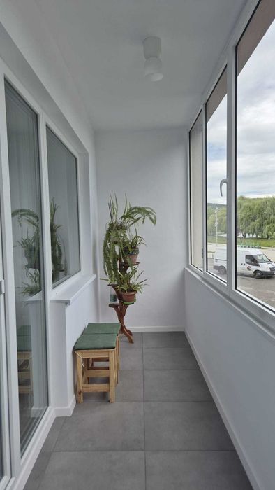 Se inchiriaza apartament 3 camere in zona Arena