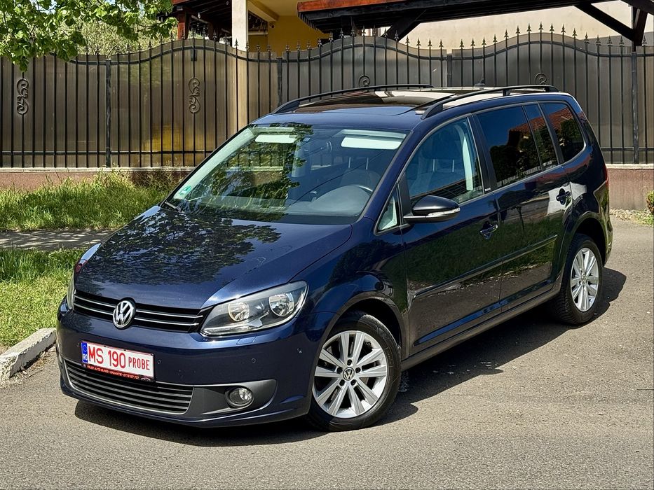 Volkswagen Touran Style • 2.0 TDI | 140 CP | Euro 5 | 2012 | Garantie