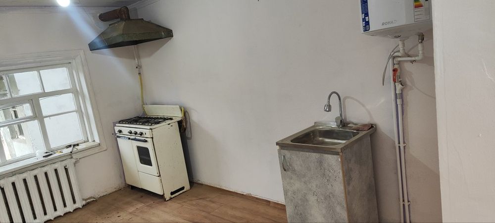 2 xonali oshxona, tualet vanna uyni ichida sotiladi yoki ijaraga beril