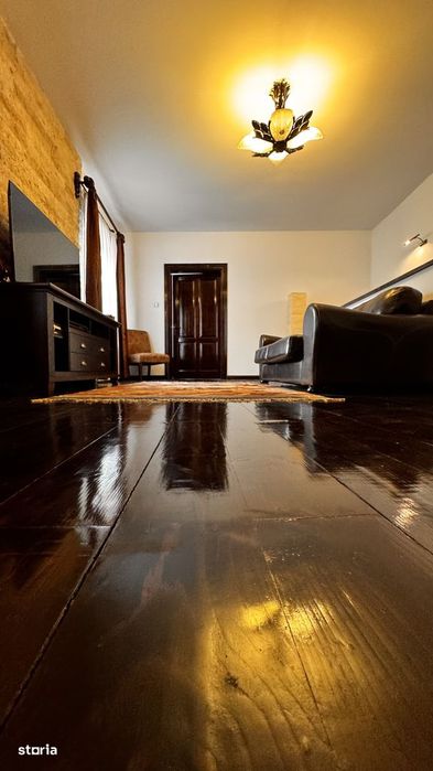 Proprietar-Apt 3 camere de exceptie in Centrul Istoric Str. Pielarilor