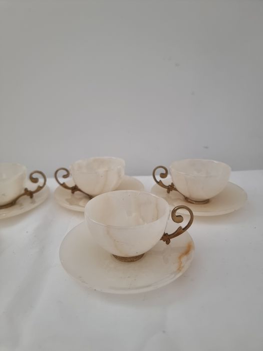 Set șase cești de cafea cu farfurie sculptate in marmura de Cararra