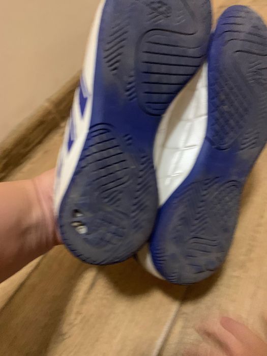 Продавам Футболни обувки