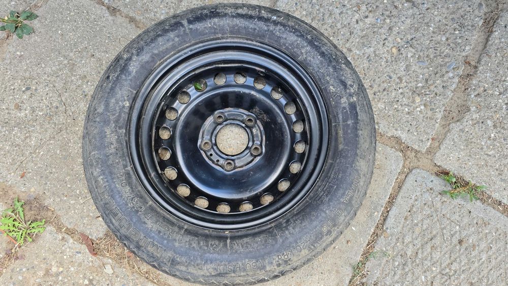 Vand roata rezerva slim pentru  BMW 125 / 90 / R15 - 5 x 120