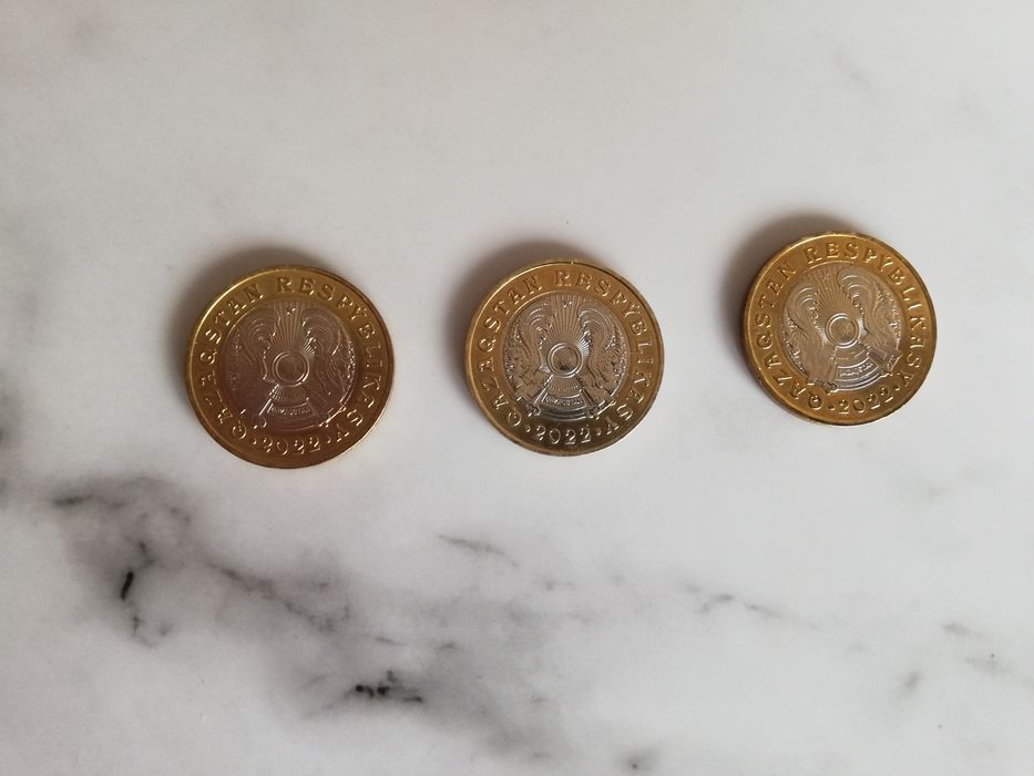 коллекционные монеты 100 тенге