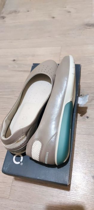 Балетки от Ecco.