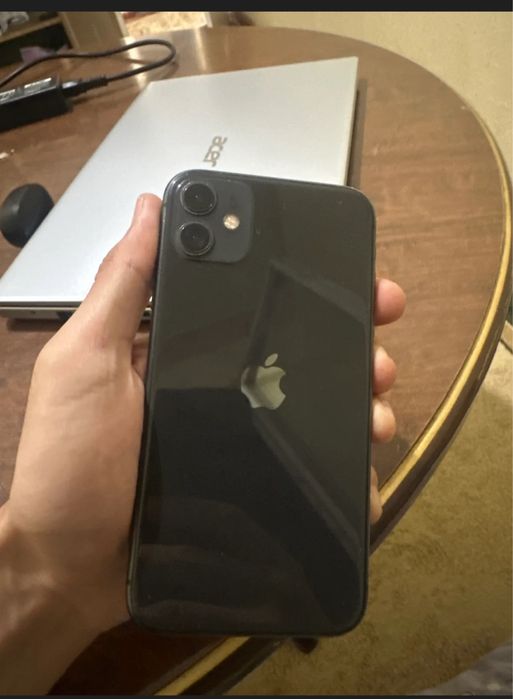 iPhone11,  ideal 2 mln