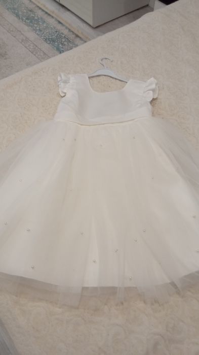 Продам платье на девечку