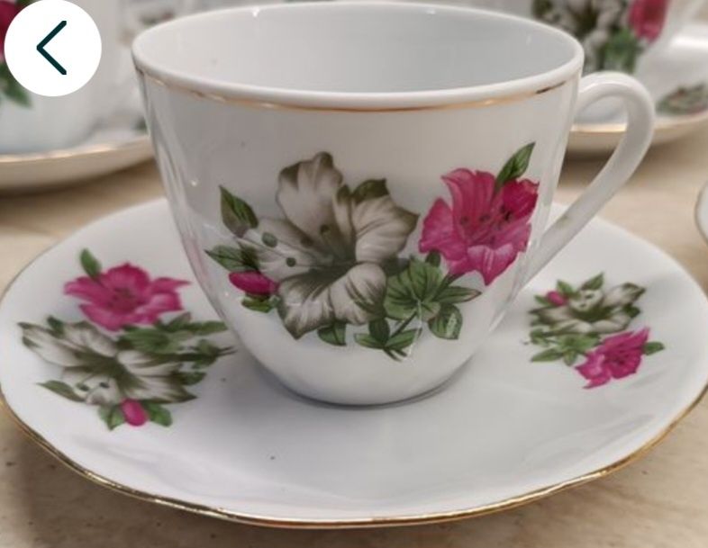 Четери чаши за кафе от Китайски костен порцелан и две купички от аркоп