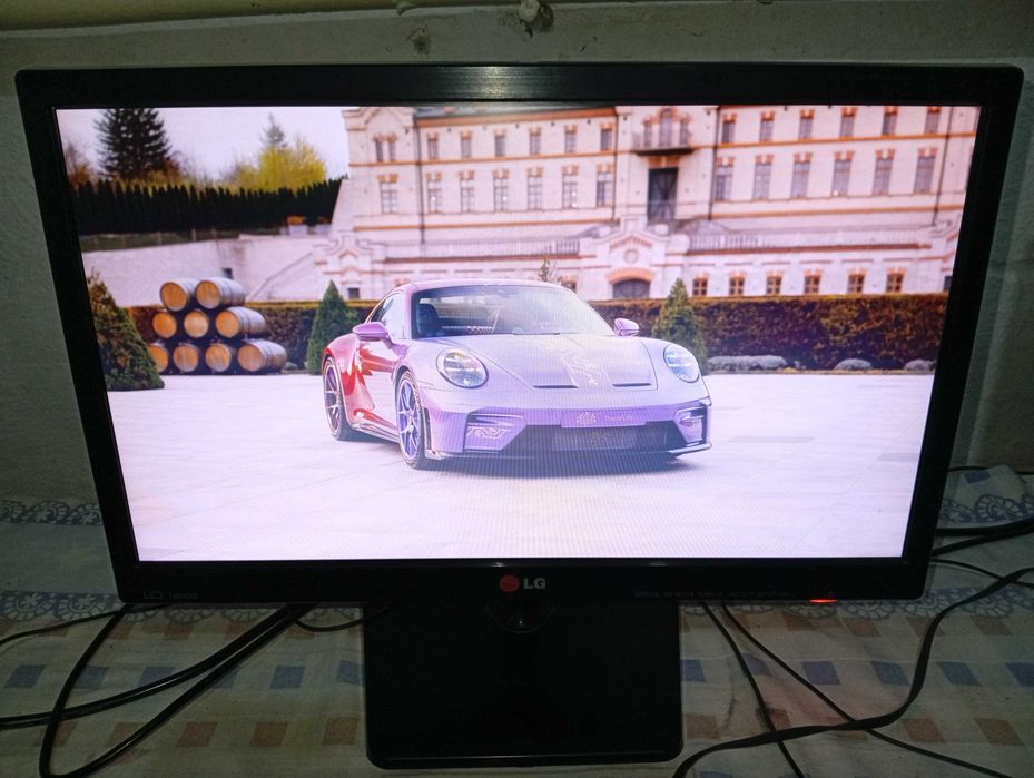 Monitor LG FLATRON 19EN33S-B sotiladi