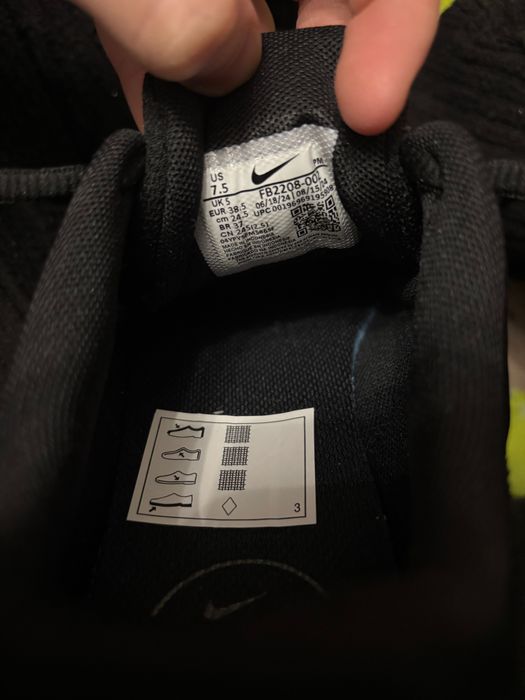 Маратонки Nike .