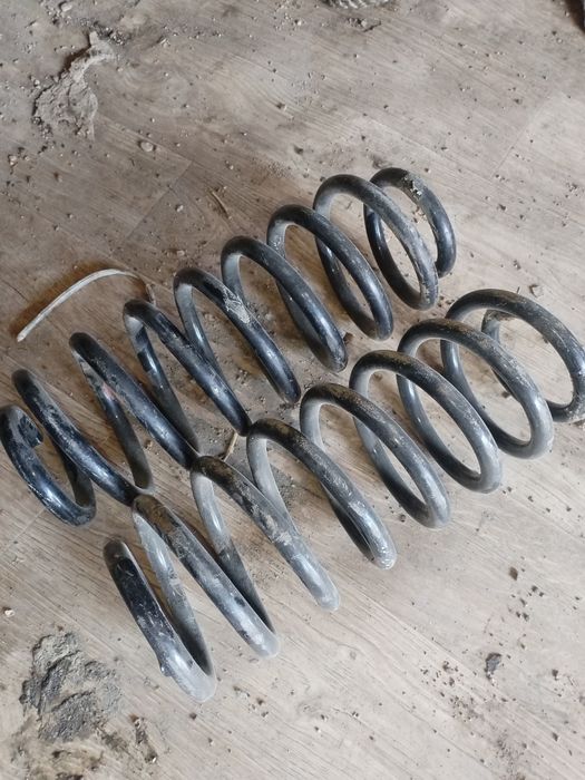 Передние пружины