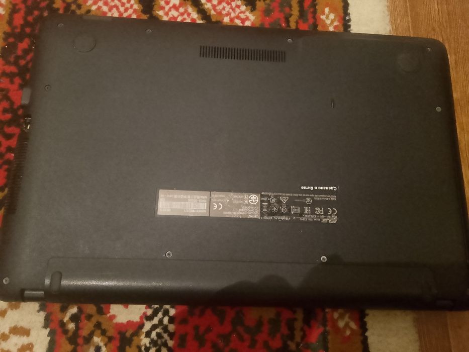 Ноут продам на запчасти