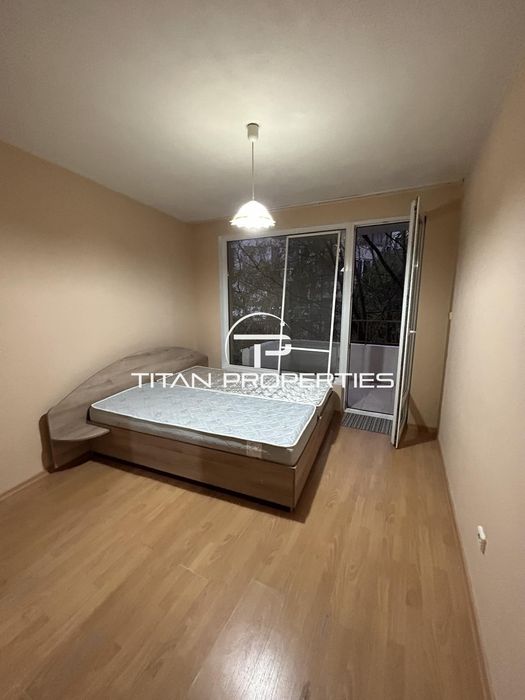 Дава се под наем Тристаен апартамент в Варна, Погреби - 80 кв.м за 450 € - Снимка #4