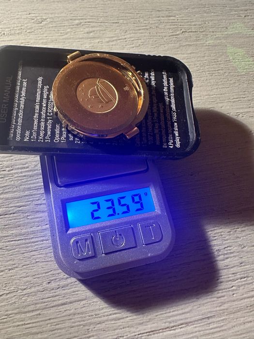 18 k aur Omega Constellation Day-Date,quartz ref.196.1070 cal.1444