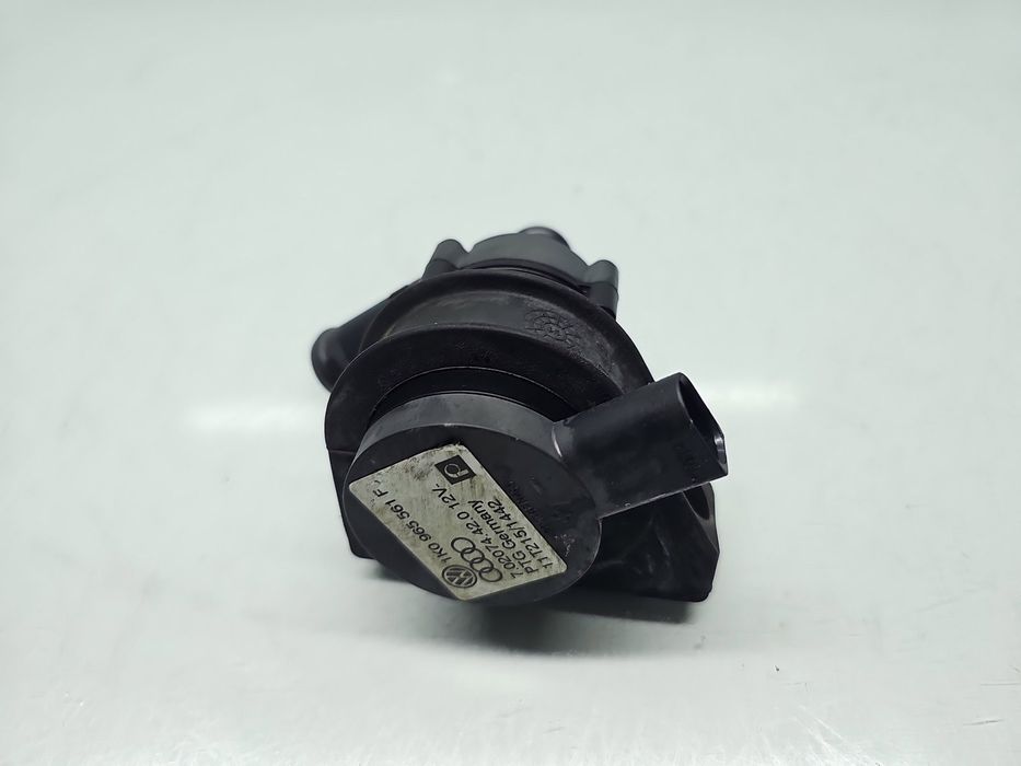 Pompa recirculare apa Volkswagen Golf 6 (5K1) [Fabr 2009-2013] 1K09655