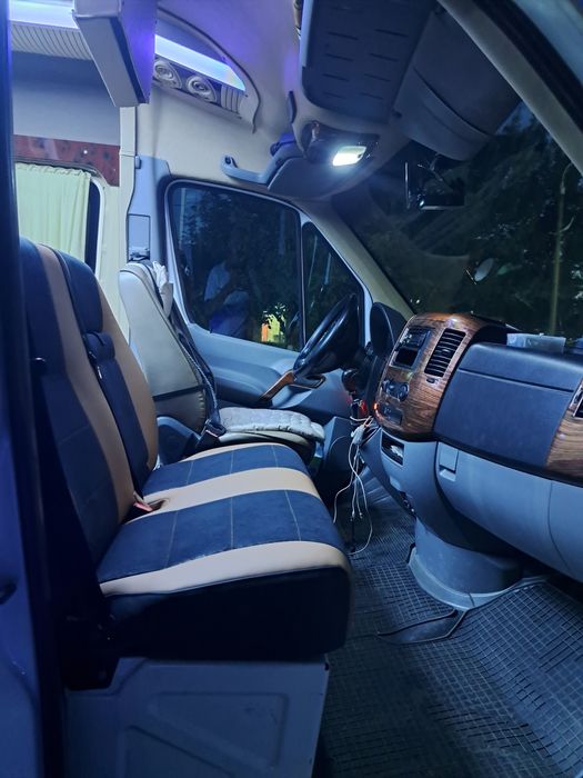 Транспортные услуги на микроавтобусе мерседес спринтер 18 мест