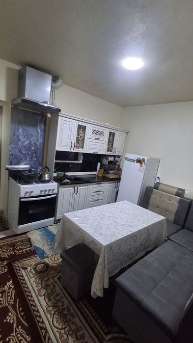 Mirzo Ulugʻbek tumani.  Carbon MFY. Shabboda 1-tor. 8-uy.