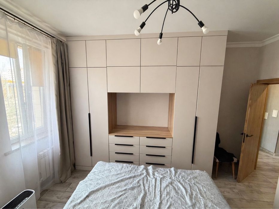 Шкафы в спальню. Срочно