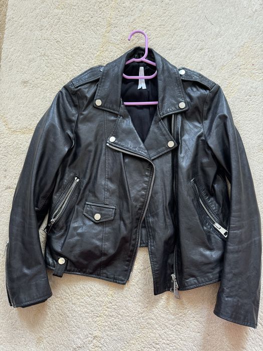 Куртка кожаная черная