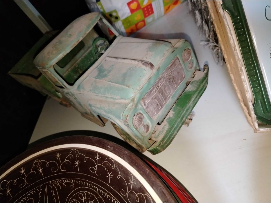 Игрушки ссср, жесть, 2шт.Смотрите фото.