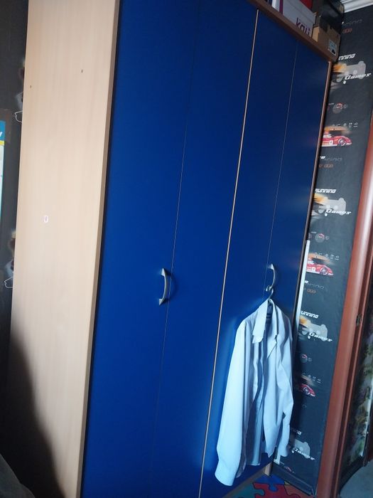 Срочно! Продам  шкаф недорого!