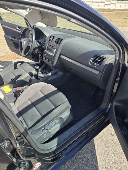 Golf 5 2.0 140hp