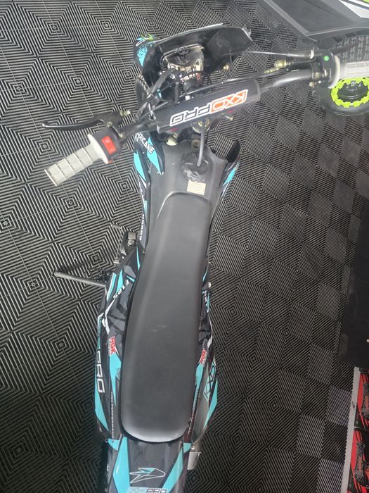 Cross Enduro 125cc Hurricane nou cu pornire la buton pedala far led  nou cu garanție și livrare în toată tara