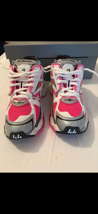 balenciaga runners
