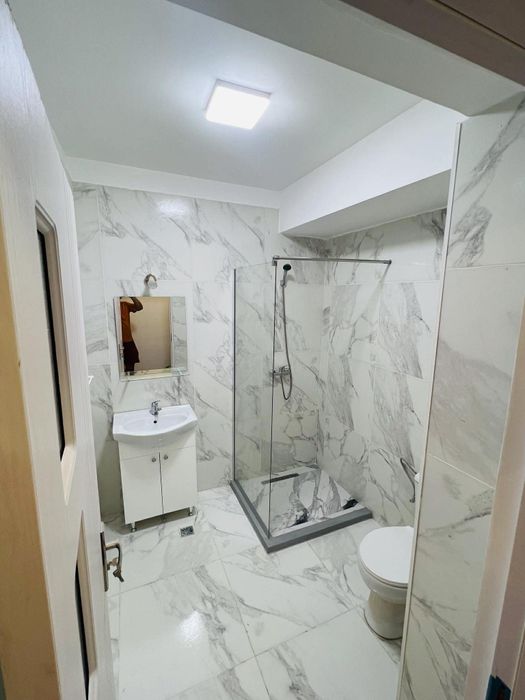 Vând garsoniera de lux zona centrala