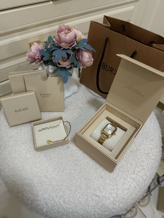 Часы от фирмы Burker