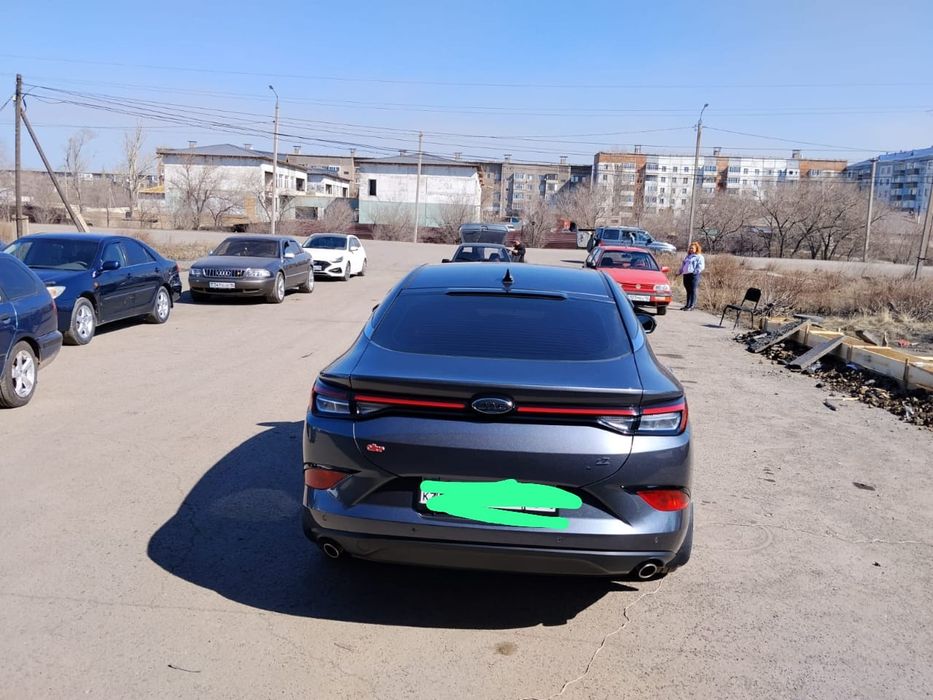 Продам автомобиль JAC J7 2023 года