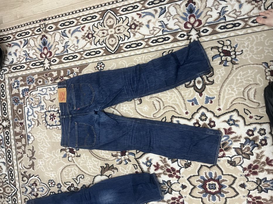 Две пары джинс Levis Оригинал