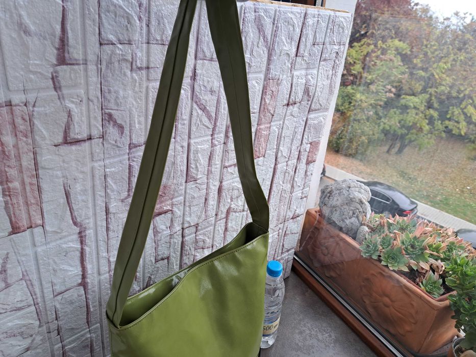 дамска чанта зелена лачена торба