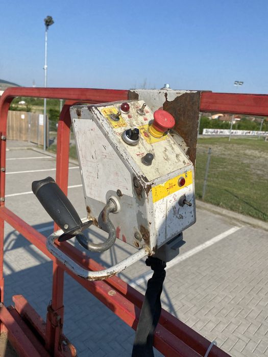 De inchiriat nacele electrica 4x4