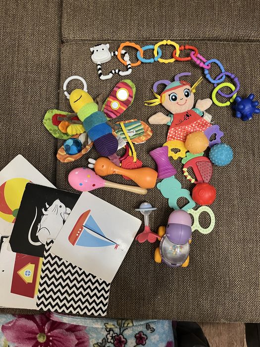 Игрушки от 0+ набором