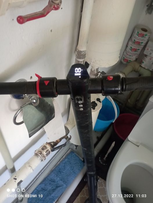 Продам электросамокат