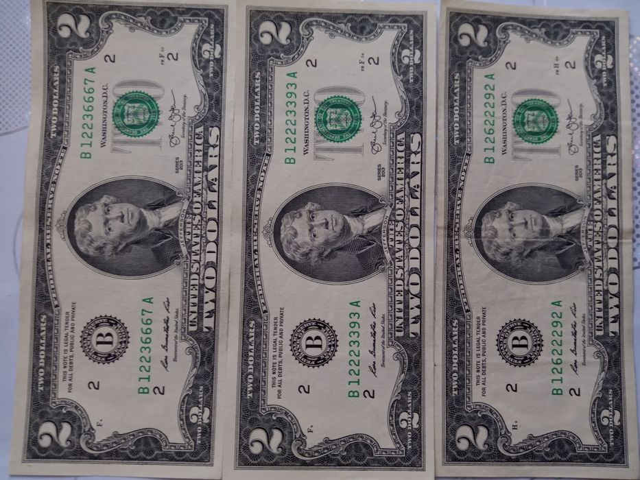 Продам 2$ купюры!