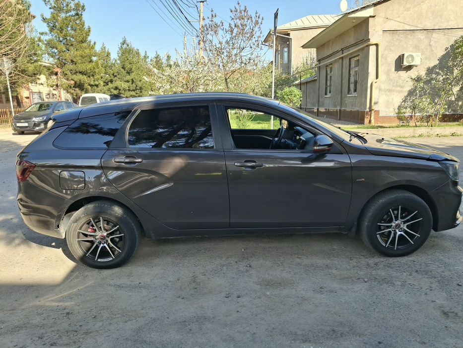Lada Vesta SW 2019
