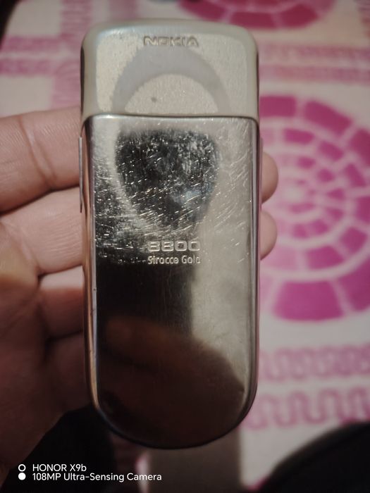 Срочно продам корпус для нокиа 8800 sirocco в нормальном состоянии