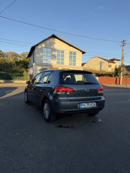 VOLKSWAGEN Golf 2010 — imagine 4