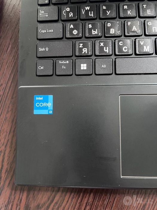 Asus sotiladi noutbuk
