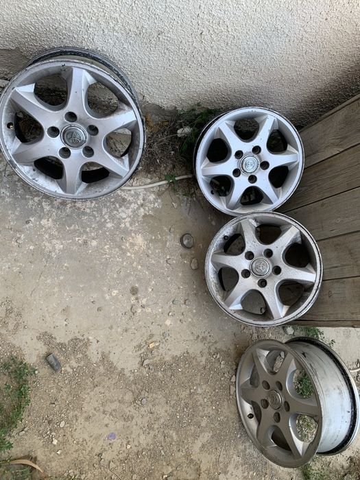 Продам комплект диском R15