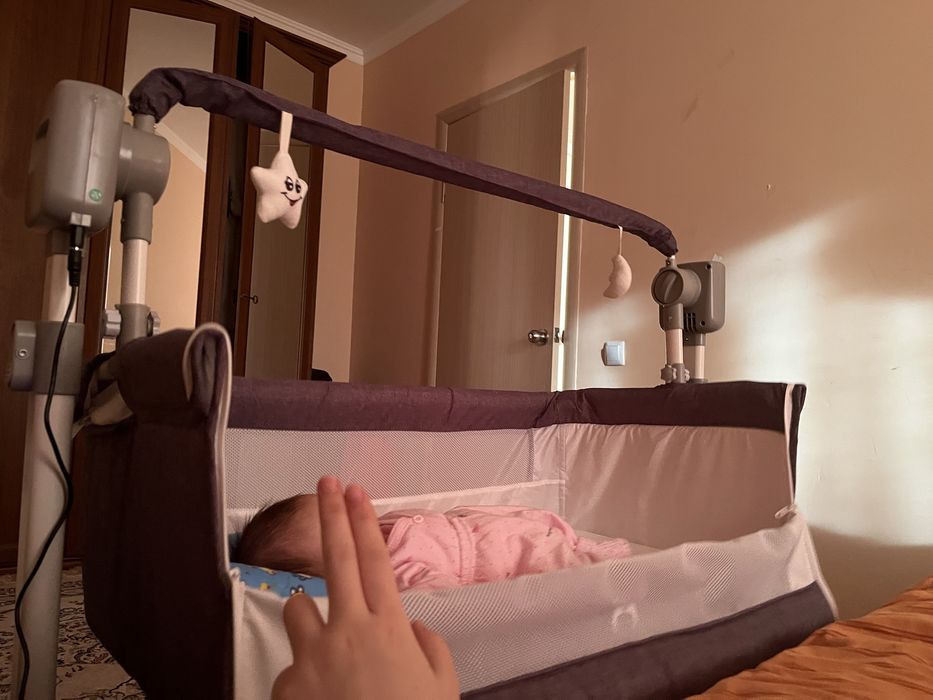 Продам манеж электронный,для детей