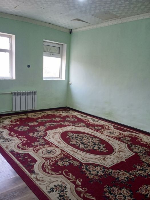 1 xonali uy ijaraga beriladi narxi 3 mln 300 , Lisunovada