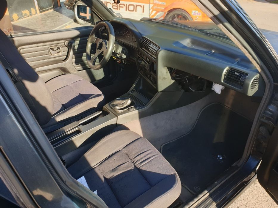 BMW Е30 318i Touring на части