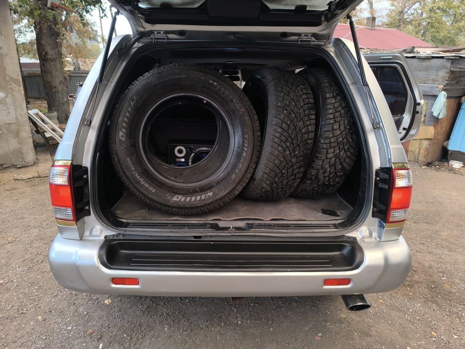 Продам джип Nissan Pathfinder