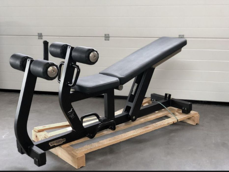 Depozit aparate Technogym pure strength